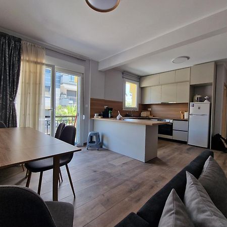 Konstantinos Apartment Nea Moudania Bagian luar foto