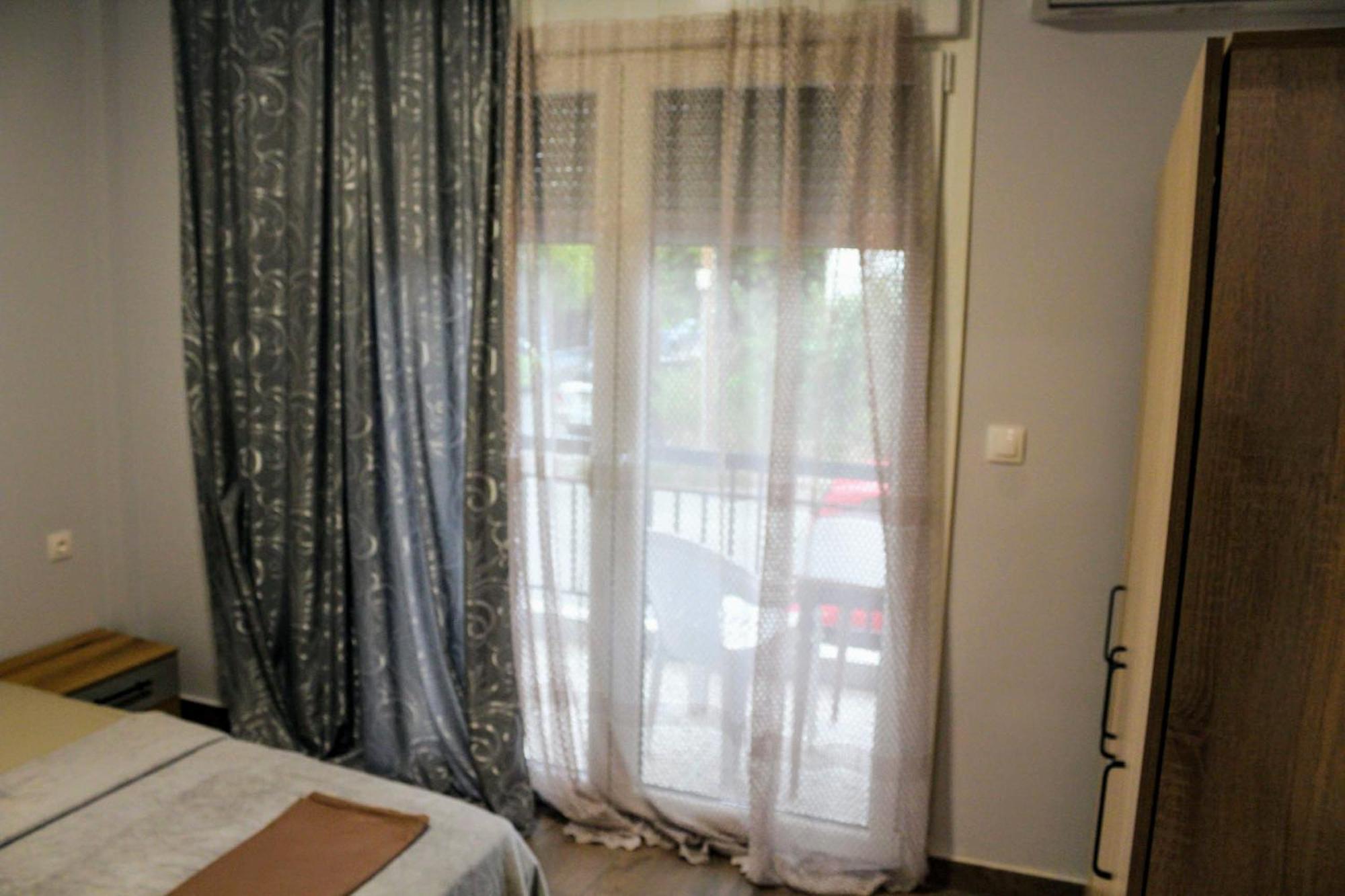 Konstantinos Apartment Nea Moudania Bagian luar foto